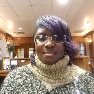 Meet your Posher, Lakeisha